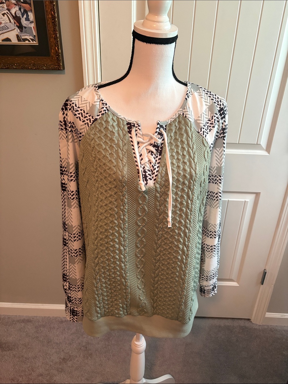 Women’s casual blouse tunic Pullover Top in Sage Green, long sleeve